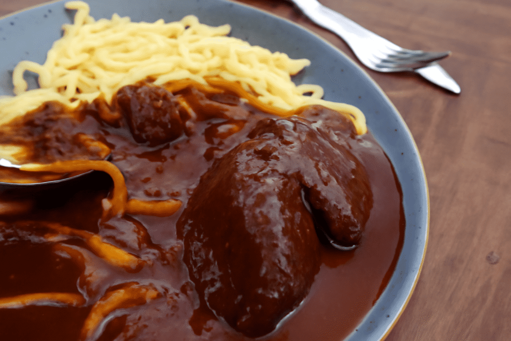 Zartes Ochsenbäckchen mit Spätzle in intensiver Soße